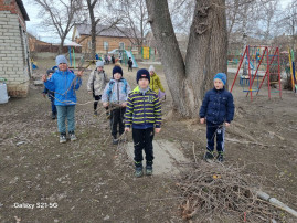 Трудовой десант Трудовой десант.