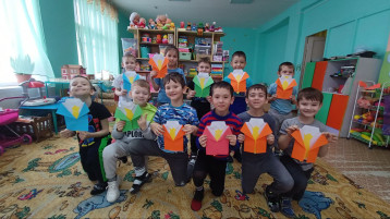 День Защитника Отечества в группе «Всезнайки» День Защитника Отечества в группе «Всезнайки».